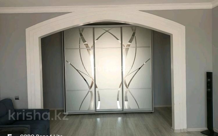 2-бөлмелі пәтер · 52.7 м² · 7/9 қабат, Кабанбай батыра 166, бағасы: 22.5 млн ₸ в Семее — фото 2