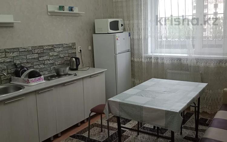 1-бөлмелі пәтер, 37 м², 2/16 қабат ай сайын, Мангилик Ел 17, бағасы: 130 000 〒 в Астане, Есильский р-н — фото 2