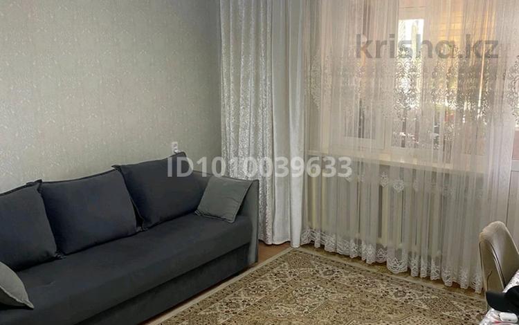 3-бөлмелі пәтер · 64 м² · 2/5 қабат, Муса Жалил 1 — Спорт комплекс Жигер кафе звезда ️, бағасы: 34 млн ₸ в Жезказгане — фото 2