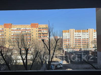 2-комнатная квартира, 60 м², 3/9 этаж, Осипенко 6/2 за 21.8 млн 〒 в Павлодаре