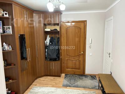 3-комнатная квартира · 68 м² · 2/5 этаж, Заки Ахметова 10 — Возле детского сада за 26 млн ₸ в им. Касыма кайсеновой