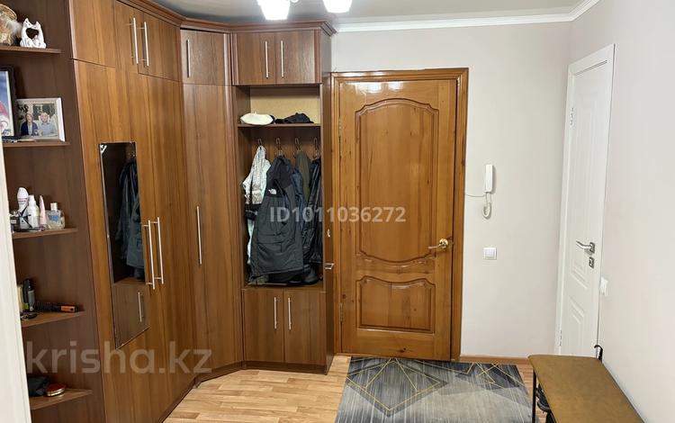3-комнатная квартира · 68 м² · 2/5 этаж, Заки Ахметова 10 — Возле детского сада за 26 млн ₸ в им. Касыма кайсеновой — фото 2
