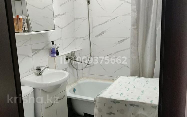 2-бөлмелі пәтер · 45 м² · 4/4 қабат, Жилгородок ш/а., Абубакира кердери 8 — Есет батыра дина, бағасы: 12 млн ₸ в Актобе, мкр Жилгородок — фото 2