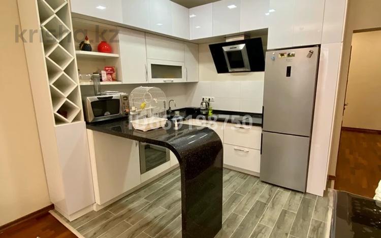 2-комнатная квартира · 88 м² · 13/15 этаж, Зенкова 59 за 450 000 ₸ в Алматы, Медеуский р-н — фото 7