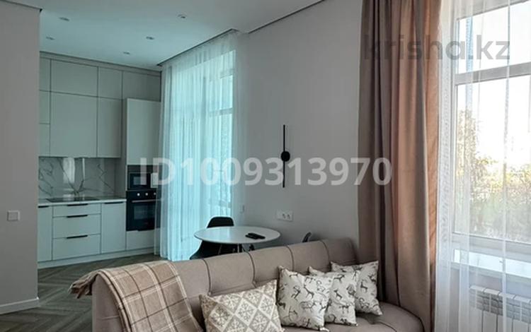 1-комнатная квартира · 37 м² · 3/10 этаж, мкр Юго-Восток, Строителей 28/3 за 300 000 ₸ в Караганде, Казыбек би р-н — фото 2