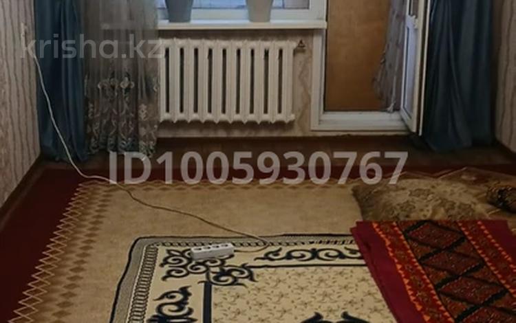 2-бөлмелі пәтер · 43.8 м² · 5/5 қабат, 7- микрорайон 13 — рядом школа, через дорогу идти не надо, садик, бағасы: 7.6 млн ₸ в Темиртау — фото 2