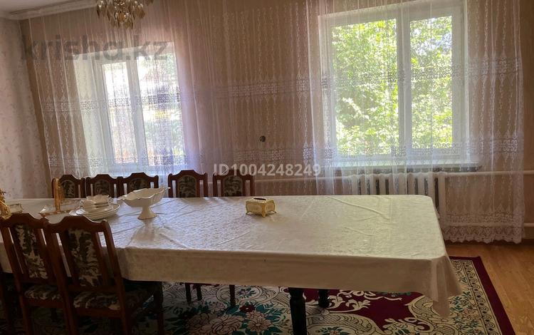 Үйдің бір бөлігі · 4 бөлме · 100 м² · 8 жүзд., Исатай батыр 1/3 — Находится возле трассы, бағасы: 14 млн ₸ в Шу — фото 2