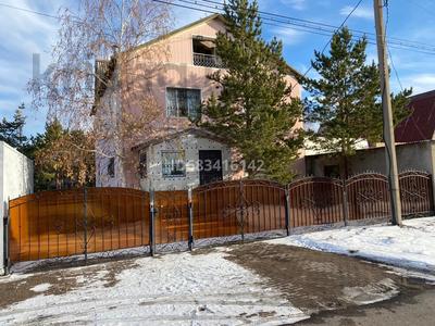 Отдельный дом · 7 комнат · 300 м² · 10 сот., Майкудук, Шахтёрский 3 за 52 млн 〒 в Караганде, Алихана Бокейханова р-н