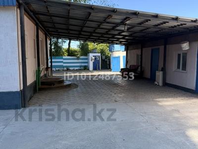 Отдельный дом · 4 комнаты · 100 м² · 30 сот., Садовая 8 — 24 микрорайон, за Нурсудом за 15.5 млн ₸ в Уштобе
