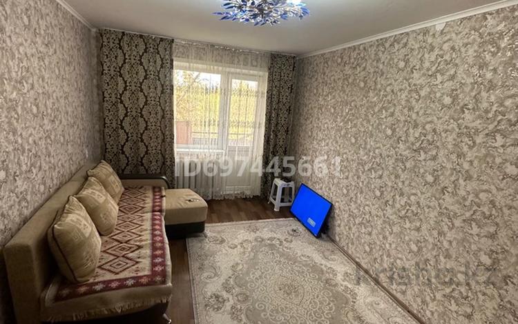 1-бөлмелі пәтер · 30 м² · 4/5 қабат, 13-шағынаудан 28, бағасы: 90 000 ₸ в Караганде, Алихана Бокейханова р-н — фото 2