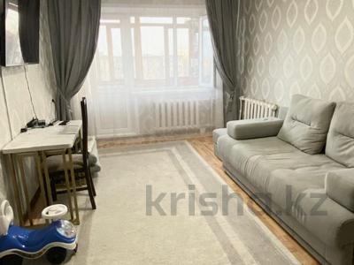 2-бөлмелі пәтер · 52.3 м² · 6/9 қабат, 15-шағынаудан, бағасы: 11 млн ₸ в Караганде, Алихана Бокейханова р-н