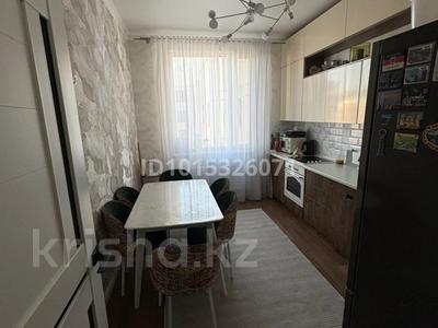 3-бөлмелі пәтер · 81 м² · 6/8 қабат, Улы Дала 56 — Сауран, бағасы: 60 млн ₸ в Астане, Есильский р-н