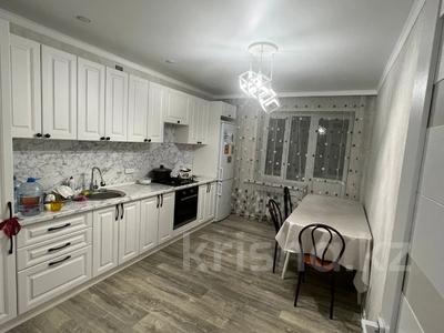 3-комнатная квартира, 83.8 м², 3/9 этаж, Мурата Мункеулы за 29 млн 〒 в Уральске