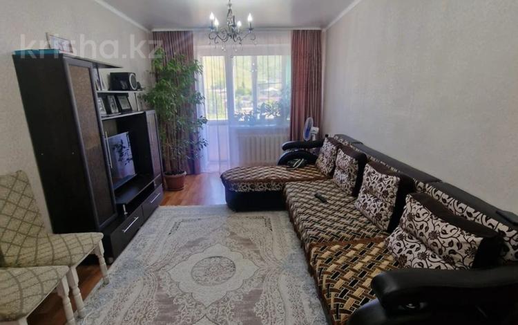 3-комнатная квартира · 70.1 м² · 5/5 этаж, Индустриальная 15 за 20.5 млн ₸ в Усть-Каменогорске — фото 2