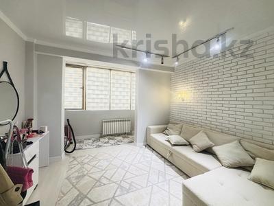 2-бөлмелі пәтер · 45 м² · 2/9 қабат, Мкр Аксай, Б. Момышулы 25, бағасы: 36 млн ₸ в Алматы, Ауэзовский р-н
