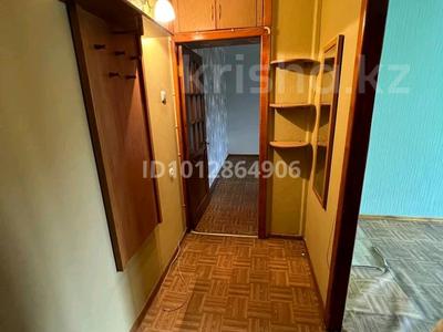 2-бөлмелі пәтер · 45 м² · 3/5 қабат, мкр Аксай-2 20 — Толеби Саина, бағасы: 200 000 ₸ в Алматы, Ауэзовский р-н