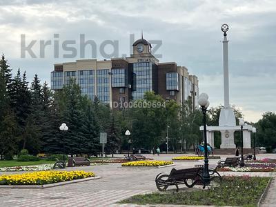 2-комнатная квартира · 64 м² · 6/9 этаж, Васильева 67 за 51 млн 〒 в Петропавловске