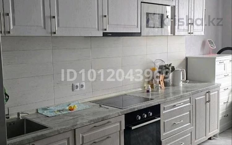 1-бөлмелі пәтер · 50 м² · 10/10 қабат, Просп. Ильяса Есенберлина 14, бағасы: 230 000 ₸ в Усть-Каменогорске, Ульбинский — фото 2
