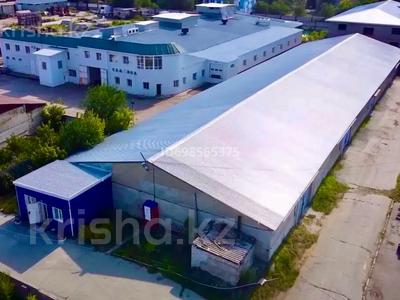 Продажа коммерческой недвижимости в Костанайской обл.: Склады · 1814 м² за 290 млн 〒 Склады · 1814 м² за 290 млн 〒 в Костанае