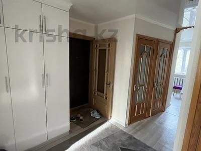 3-бөлмелі пәтер · 63 м² · 3/5 қабат, Майкудук, 18й микрорайон 14, бағасы: 19.5 млн ₸ в Караганде, Алихана Бокейханова р-н