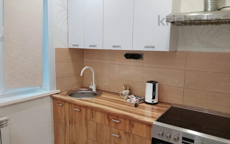 3-комнатная квартира · 50 м² · 4 этаж, Мира — Район перинатального центра за 16.5 млн 〒 в Павлодаре — фото 2