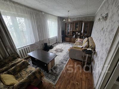 3-комнатная квартира · 60 м² · 5/5 этаж, Мкр Жетысу 8 за 14.5 млн 〒 в Талдыкоргане, мкр Жетысу