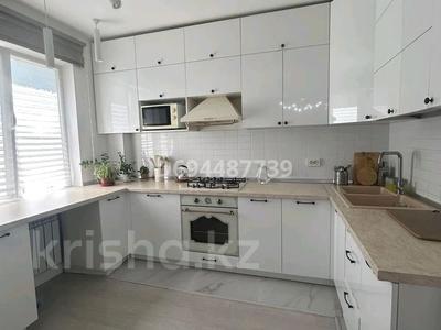 4-бөлмелі пәтер · 74 м² · 2/5 қабат, Авангард-4 13, бағасы: 31 млн ₸ в Атырау, мкр Авангард-4
