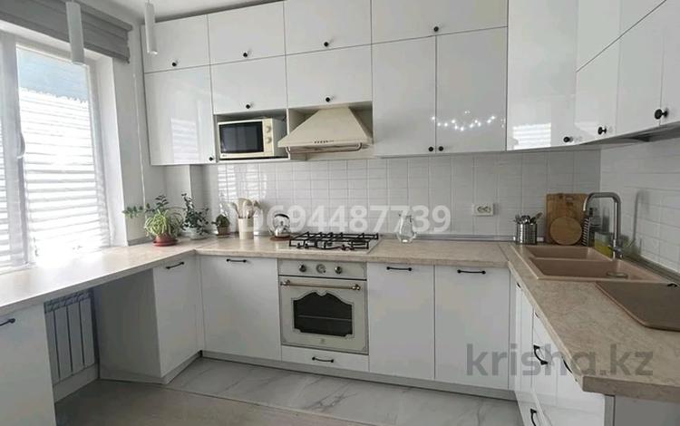 4-бөлмелі пәтер · 74 м² · 2/5 қабат, Авангард-4 13, бағасы: 31 млн ₸ в Атырау, мкр Авангард-4 — фото 2