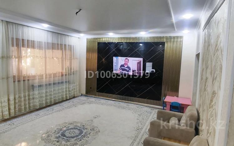 4-бөлмелі пәтер · 100 м² · 2/2 қабат, 5а 14, бағасы: 33 млн ₸ в Жанаозен — фото 2
