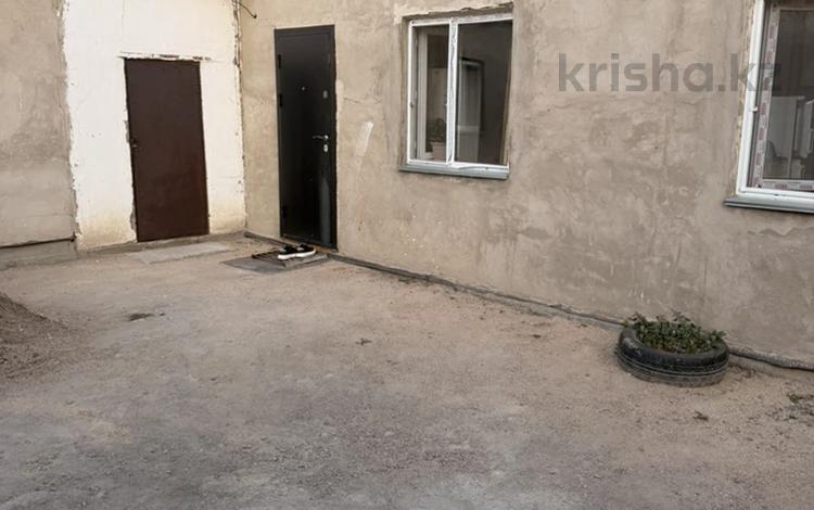 1-комнатная квартира · 33 м² · 1/1 этаж, Асфальтная 11 за 100 000 ₸ в Караганде, Казыбек би р-н — фото 2