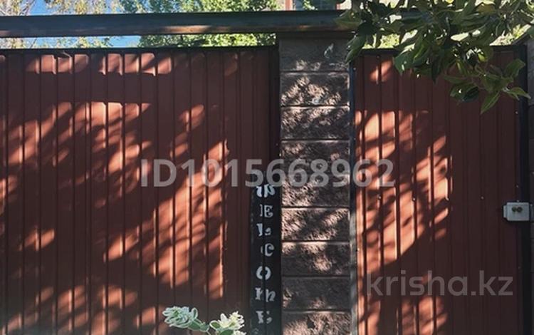 Отдельный дом · 3 комнаты · 50 м² · 5 сот., Грибоедова 69 — Район Саяхата за 62 млн ₸ в Алматы, Жетысуский р-н — фото 2