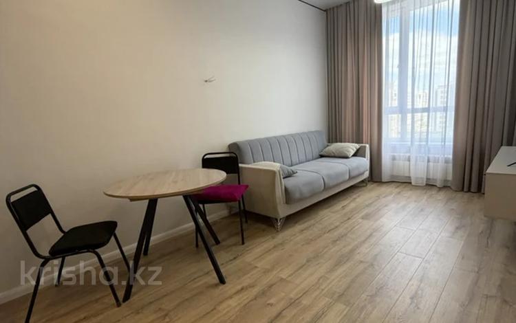 4-бөлмелі пәтер · 81 м² · 3 қабат, Абылайхана 41, бағасы: 29.5 млн ₸ в  — фото 2