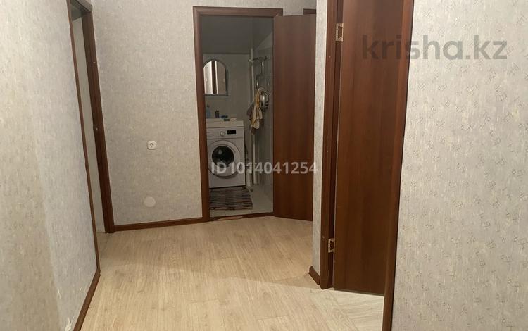 2-комнатная квартира · 60 м², мкр. Зачаганск пгт за 150 000 ₸ в Уральске — фото 2