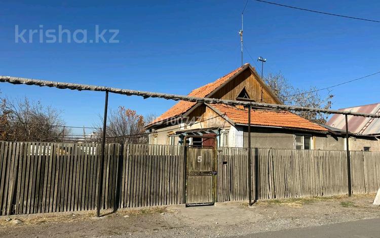 Отдельный дом · 4 комнаты · 100 м² · 7 сот., Тараз 5 за 9 млн 〒 в Кентау — фото 2
