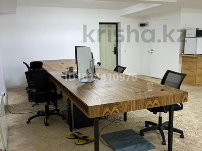 Офисы · 40 м² за 300 000 ₸ в Астане, Есильский р-н