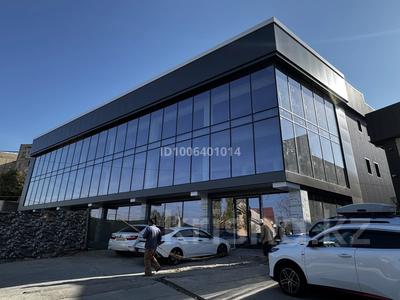 Свободное назначение, офисы, магазины и бутики, склады, азс, автосервисы и автомойки, общепит, салоны красоты, сельское хозяйство, бани, гостиницы и зоны отдыха, фитнес и спорт, медцентры и аптеки, образование, развлечения, конференц-залы, кабинеты и рабочие места, студии · 611 м² за 6 000 〒 в Шымкенте, Аль-Фарабийский р-н