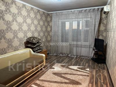 2-бөлмелі пәтер, 52 м², 5/5 қабат ай сайын, мкр Восток 3а, бағасы: 150 000 〒 в Шымкенте, Енбекшинский р-н