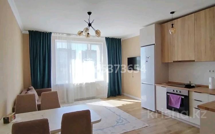 2-комнатная квартира · 60 м² · 15/22 этаж, Кабанбай батыра 38/1, 38/2, 38/3 за 15 000 ₸ в Астане, Есильский р-н — фото 2