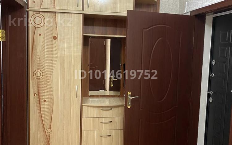1-комнатная квартира · 52 м² · 1/5 этаж, мкр Думан-2 — Мкр.думан-2, 5/32 за 220 000 ₸ в Алматы, Медеуский р-н — фото 2