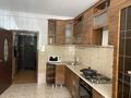 1-комнатная квартира · 52 м² · 1/5 этаж, мкр Думан-2 — Мкр.думан-2, 5/32 за 220 000 ₸ в Алматы, Медеуский р-н — фото 3