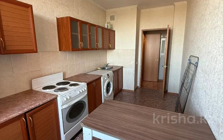 1-комнатная квартира, 38.3 м², 12/12 этаж, Тлендиева 15/1