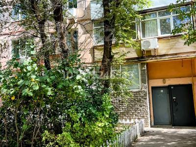 2-бөлмелі пәтер · 47.5 м² · 4/5 қабат, 2 ш/а., Братьев Жубановых 291/1 — Хлебокомбинат, рынок Алтай, школа 17,39, бағасы: 20.5 млн ₸ в Актобе, мкр 8