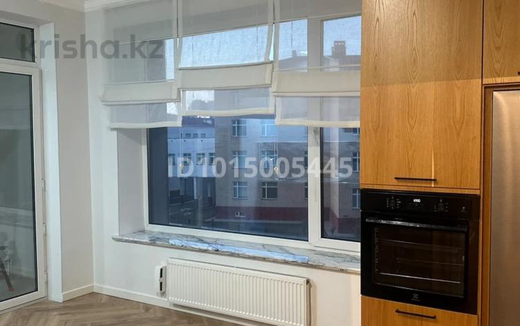 3-комнатная квартира · 115 м² · 3/9 этаж, Кабанбай батыра туран за 140 млн ₸ в Астане, Есильский р-н — фото 2