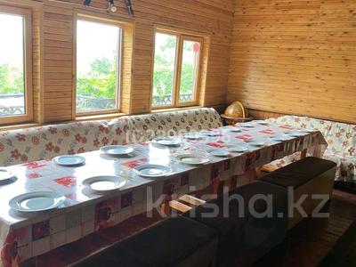Дача · 7 комнат · 220 м², Оспанова — Ремизовка за 50 000 ₸ в Алматы, Медеуский р-н