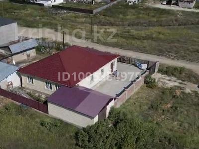 Отдельный дом · 4 комнаты · 252 м² · 10 сот., Ынтымақ — Вдоль дороги , рядом остановка за 31 млн 〒 в Кояндах