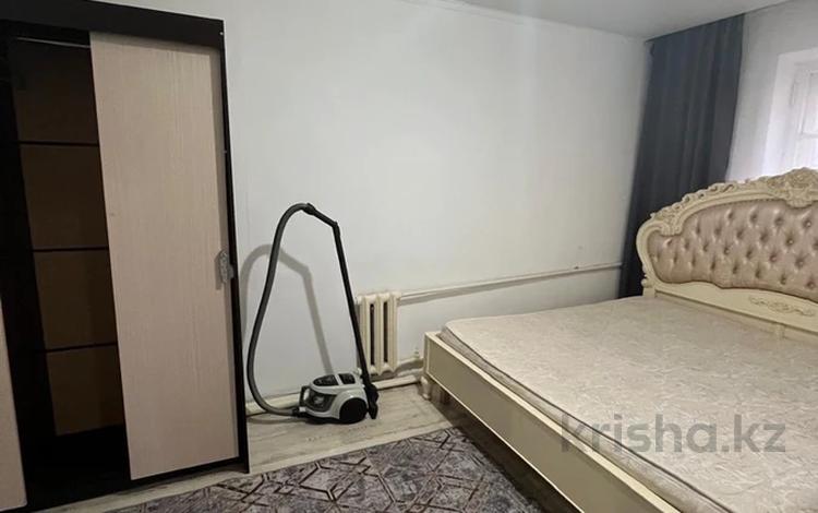 2-комнатная квартира · 40 м² · 1/3 этаж, Абулхайр хана 2/5 за 120 000 ₸ в Уральске — фото 2