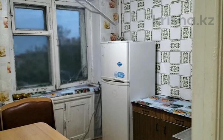 1-комнатная квартира · 32 м² · 4/5 этаж, мкр Новый Город, Пассажирская за 9 млн ₸ в Караганде, Казыбек би р-н — фото 2