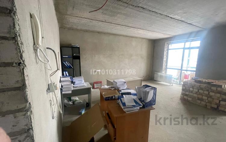 1-комнатная квартира · 45.2 м² · 1/8 этаж, Муканова 51 за 20 млн ₸ в Караганде — фото 4