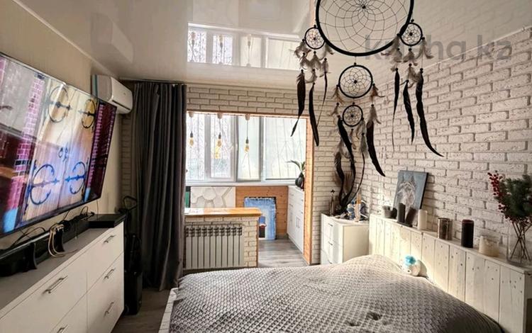 3-комнатная квартира · 62 м² · 1/5 этаж, мкр Аксай-2 за 43 млн 〒 в Алматы, Ауэзовский р-н — фото 2