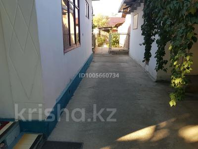 Отдельный дом · 5 комнат · 140 м² · 7.3 сот., 1 переулок Абая 63 — Напротив парка за 41 млн 〒 в Таразе